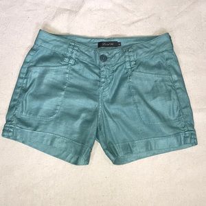 Level 99 shorts